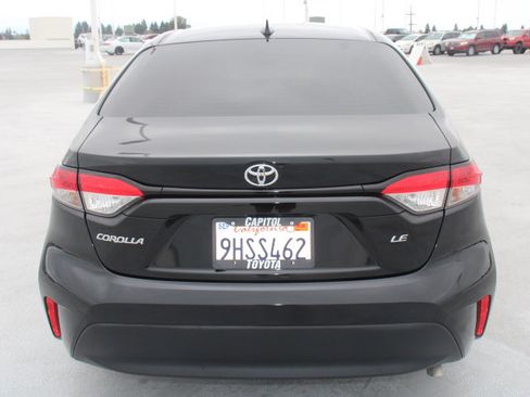 Certified 2023 Toyota Corolla LE FWD image 4