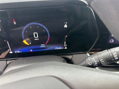 Used 2025 Chevrolet TrailBlazer LT image 38