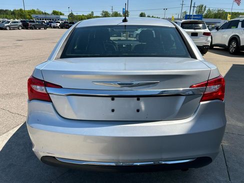 Used 2012 Chrysler 200 Limited FWD image 6