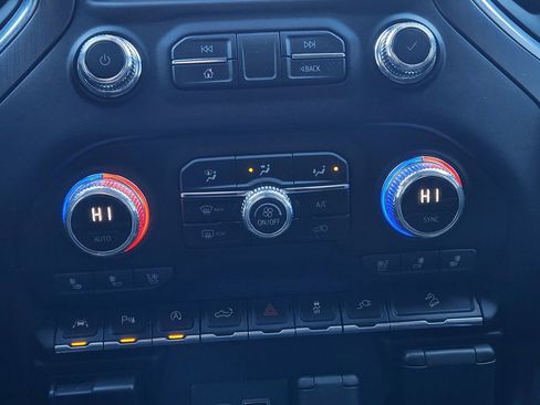 Used 2020 GMC Sierra 1500 AT4 w/ AT4 Premium Package image 19