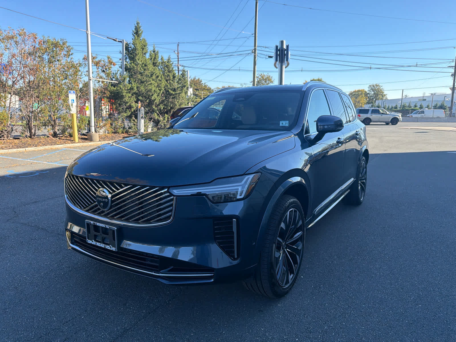 Used 2027 Volvo XC90 B6 Ultra AWD/4WD image 3