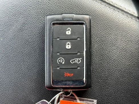 Used 2023 Jeep Grand Cherokee L Laredo w/ Luxury Tech Group I AWD/4WD image 32