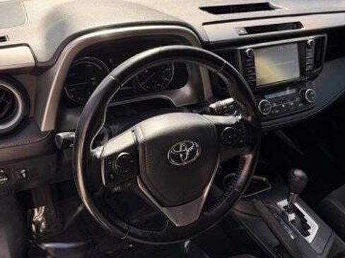 Used 2016 Toyota RAV4 XLE image 12