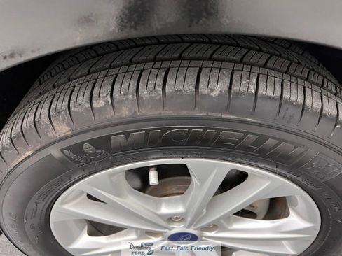 Used 2018 Ford Escape SEL image 16