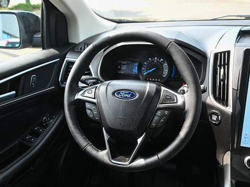 Certified 2024 Ford Edge SEL w/ Convenience Package AWD/4WD image 32