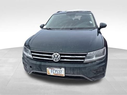 Used 2019 Volkswagen Tiguan SE image 3