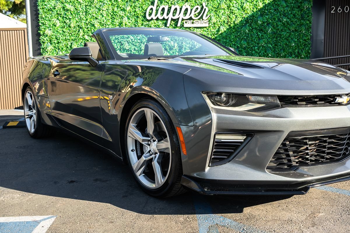 Used 2018 Chevrolet Camaro SS RWD image 4