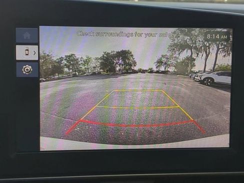 Used 2025 Hyundai Elantra SE FWD image 18
