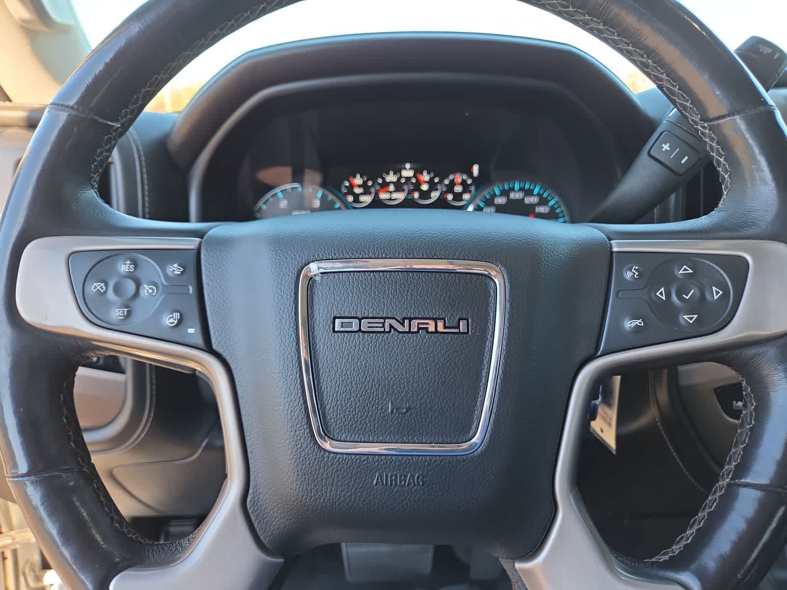 Used 2017 GMC Sierra 2500 Denali AWD/4WD image 23