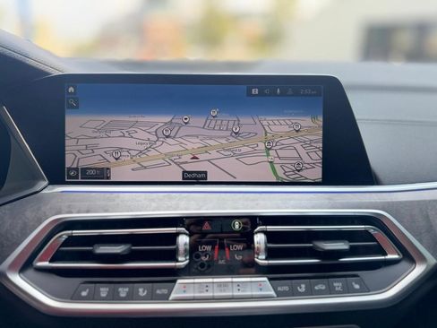 Used 2022 BMW X5 xDrive40i w/ Premium Package image 15