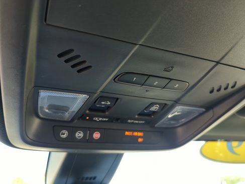 Used 2019 Cadillac XT5 Luxury image 19