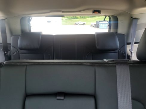 Used 2016 GMC Yukon SLT AWD/4WD image 14