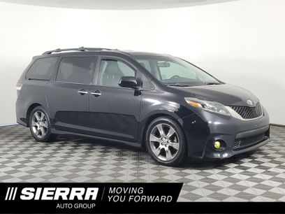 Used 2015 Toyota Sienna SE