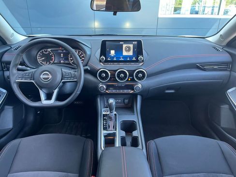 Certified 2025 Nissan Sentra SR FWD image 16