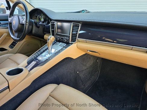 Used 2015 Porsche Panamera S image 54