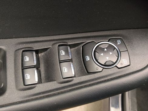 Used 2023 Ford Edge SEL image 27