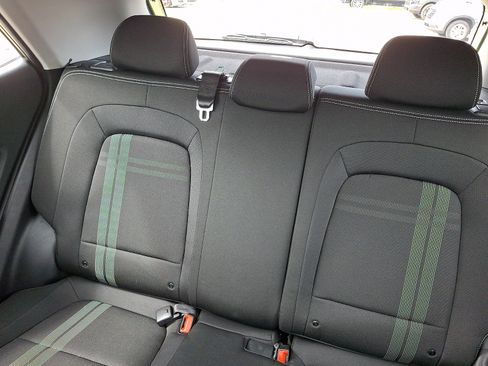 Used 2023 Hyundai Venue SEL w/ Cargo Package FWD image 18