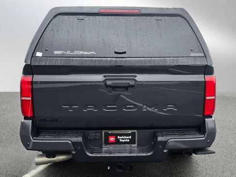 Used 2024 Toyota Tacoma TRD Sport w/ TRD Sport Premium Package image 4