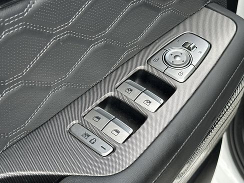 Used 2022 Hyundai Palisade Calligraphy image 22