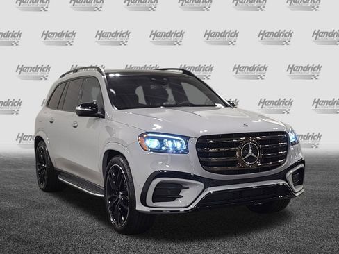 New 2026 Mercedes-Benz GLS 580 4MATIC image 2
