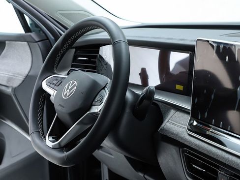 New 2026 Volkswagen Tiguan S image 34