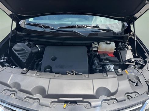Used 2019 Chevrolet Traverse LT FWD image 11