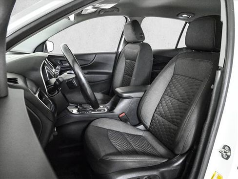 Used 2019 Chevrolet Equinox LT AWD/4WD image 17