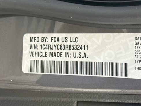 Used 2024 Jeep Grand Cherokee Trailhawk w/ Luxury Tech Group III AWD/4WD image 38