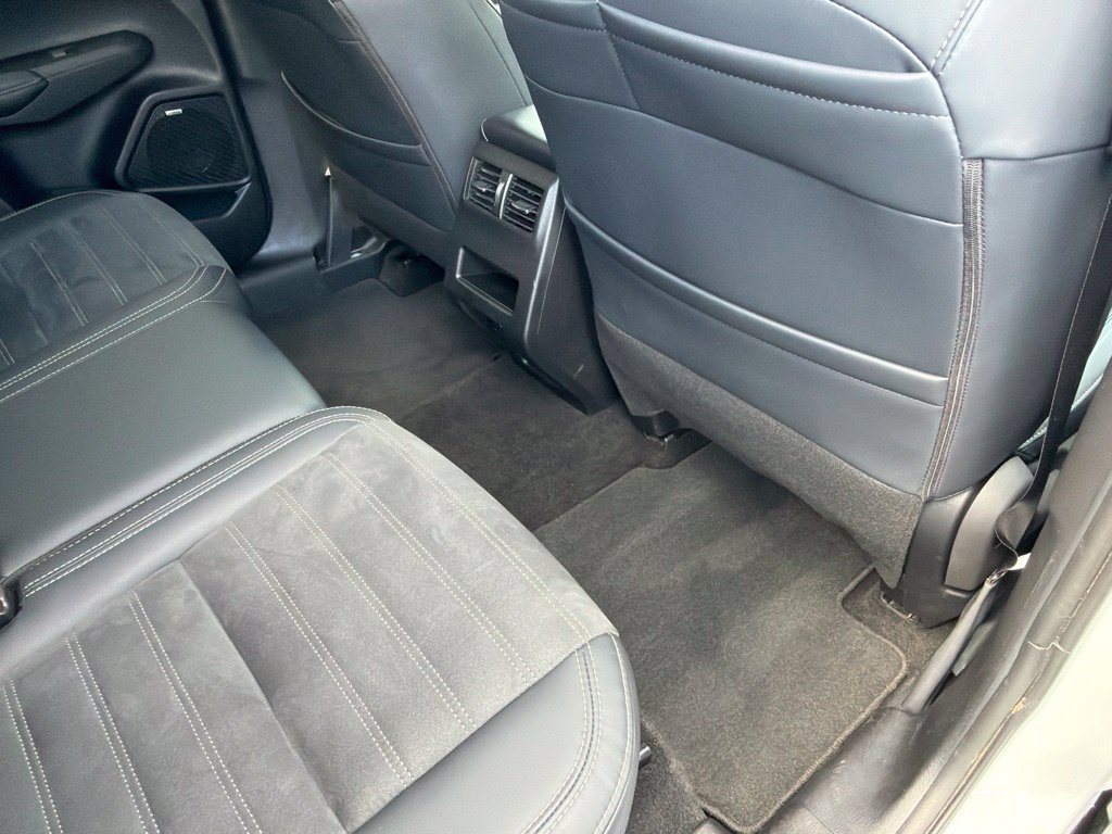 Used 2025 Mitsubishi Outlander SE AWD/4WD image 26
