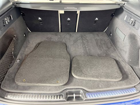 Used 2025 Mercedes-Benz GLC 300 4MATIC image 27