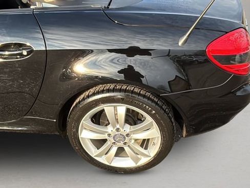 Used 2010 Mercedes-Benz SLK 300 image 33