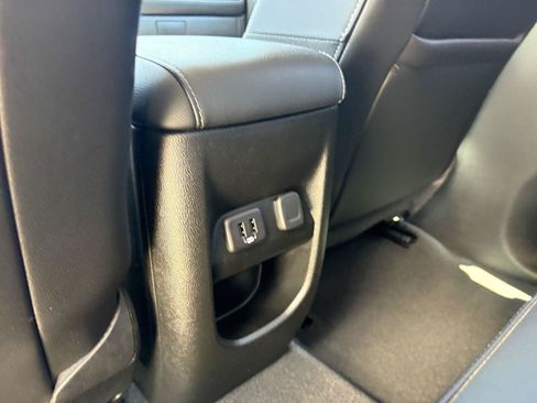 Used 2022 GMC Canyon Elevation w/ Elevation Premium Package AWD/4WD image 19