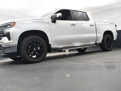 Used 2022 Chevrolet Silverado 1500 LTZ w/ LTZ Convenience Package II image 24