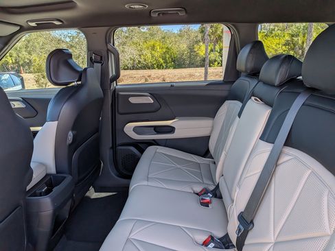 New 2027 Kia Telluride EX FWD image 18