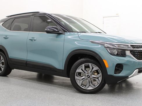 Used 2024 Kia Seltos S FWD image 1