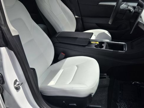 Used 2022 Tesla Model 3 Performance AWD/4WD image 18