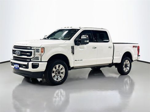 Used 2020 Ford F350 Platinum w/ FX4 Off-Road Package image 3