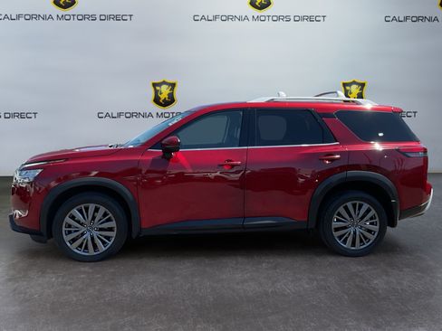 Used 2023 Nissan Pathfinder SL w/ SL Premium Package FWD image 8