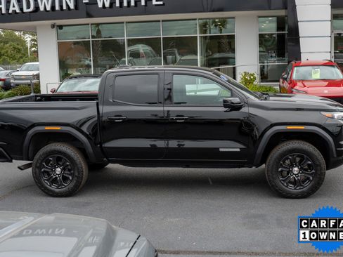 Used 2024 GMC Canyon Elevation w/ Convenience Package image 2