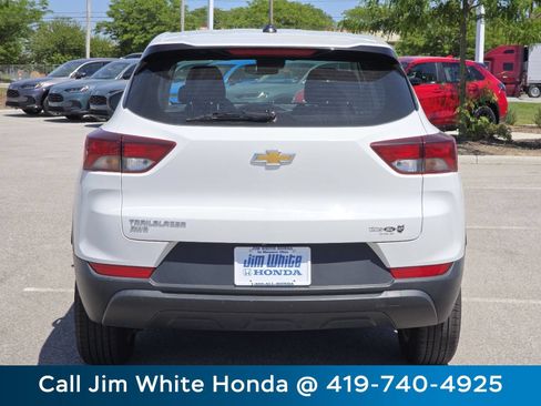 Used 2023 Chevrolet TrailBlazer LS AWD/4WD image 16