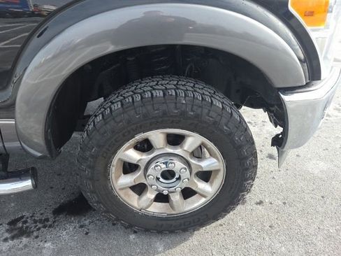 Used 2014 Ford F350 Lariat w/ Lariat Ultimate Package image 5