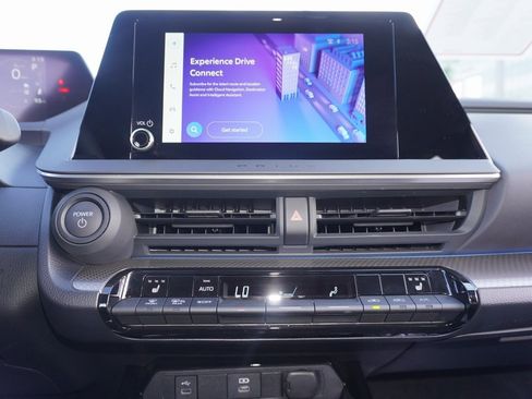 Certified 2025 Toyota Prius XLE image 16