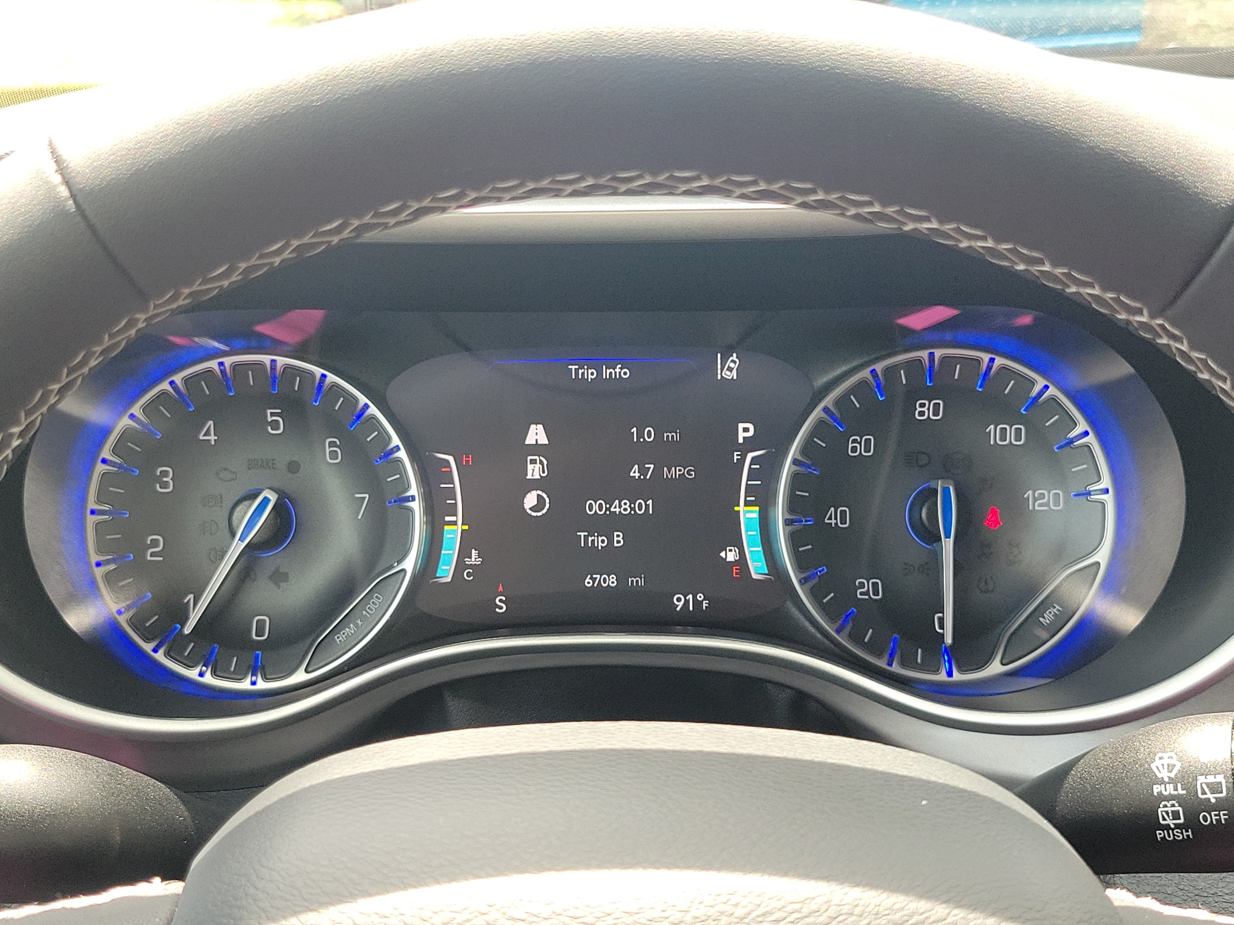 Used 2025 Chrysler Pacifica Select FWD image 20