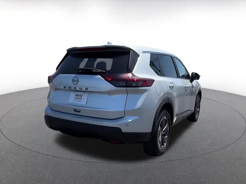 Used 2025 Nissan Rogue SV FWD image 15