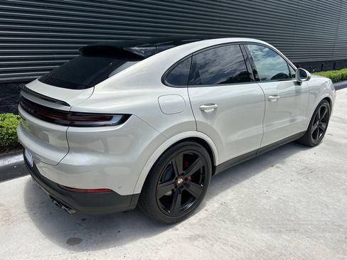 Certified 2026 Porsche Cayenne S AWD/4WD image 10