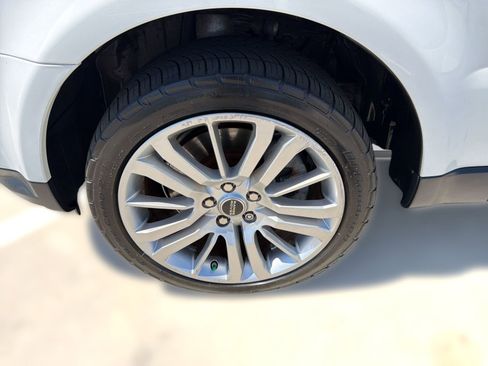 Used 2012 Land Rover Range Rover Sport Limited Edition image 11