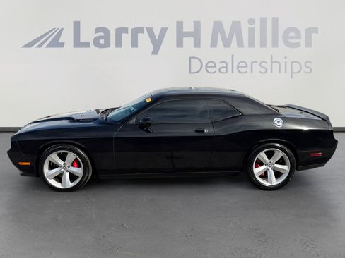 Used 2009 Dodge Challenger SRT8 w/ SRT Option Group II image 2