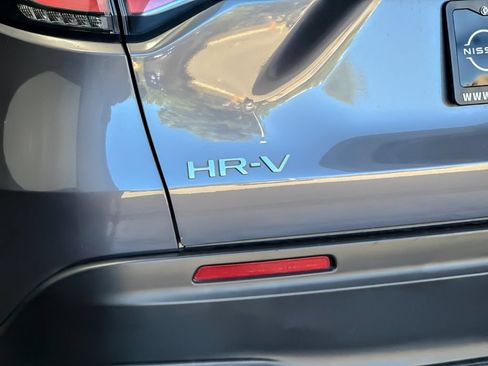 Used 2023 Honda HR-V LX image 25