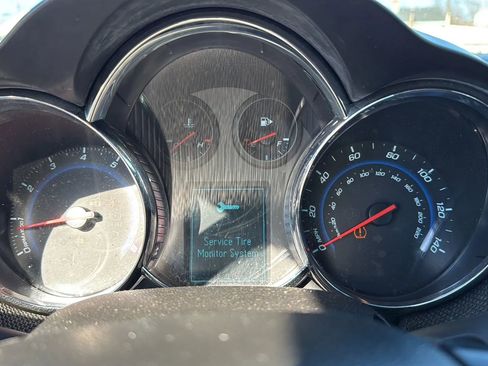 Used 2014 Chevrolet Cruze LT w/ RS Package image 18