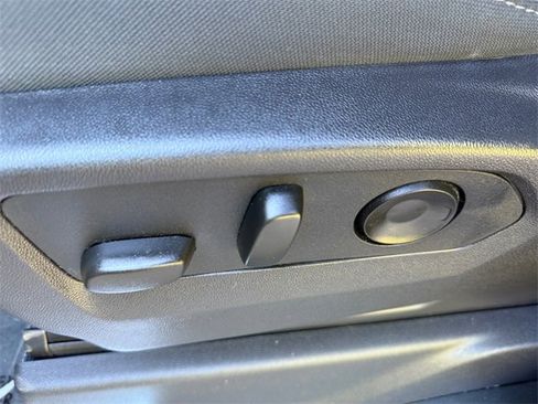 Used 2024 GMC Sierra 1500 Elevation image 12